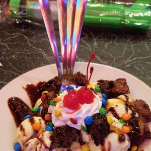 Meet your Posher, Elisabeth